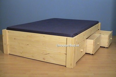 houten twijfelaarsbed breed houtenbed